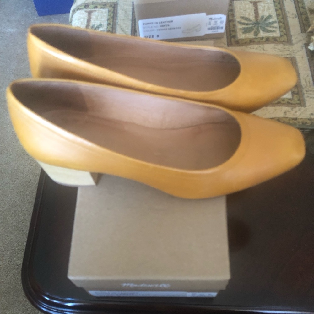Madewell Bronzed Leaf Leather Pumps